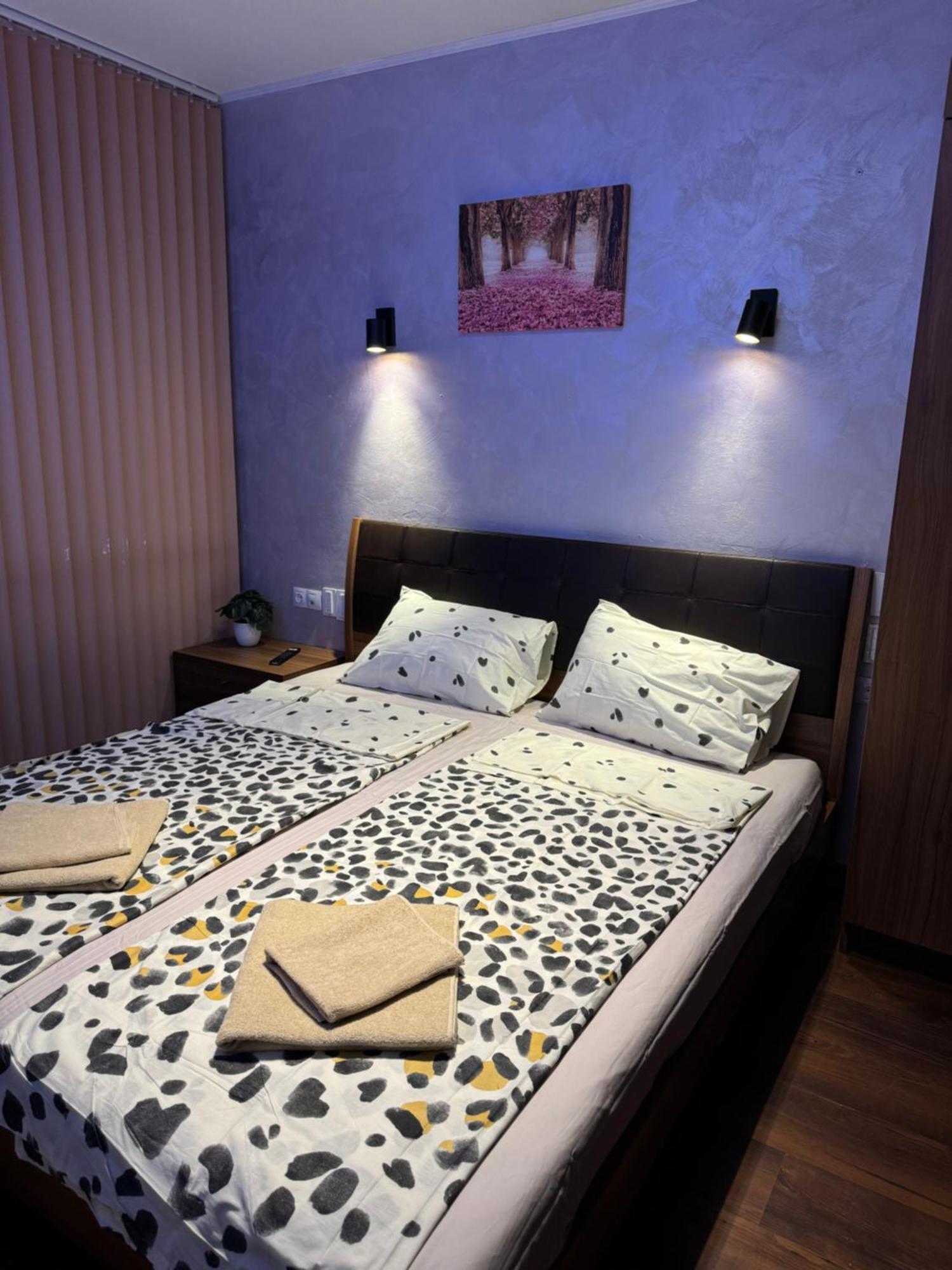 2-Bedroom, 2-Bathroom With Fireplace And Garden At Winslow Infinity Banszko Kültér fotó