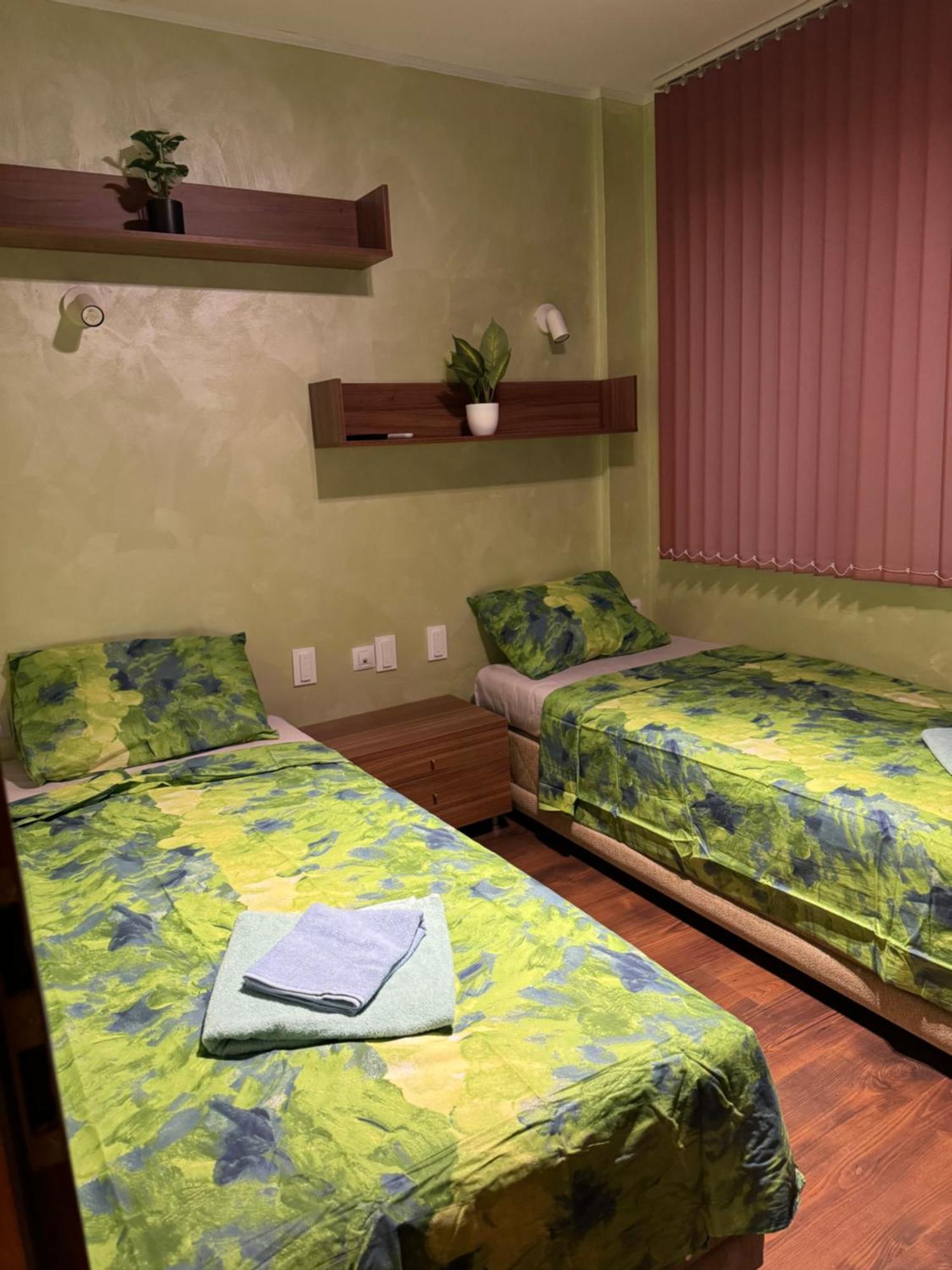 2-Bedroom, 2-Bathroom With Fireplace And Garden At Winslow Infinity Banszko Kültér fotó