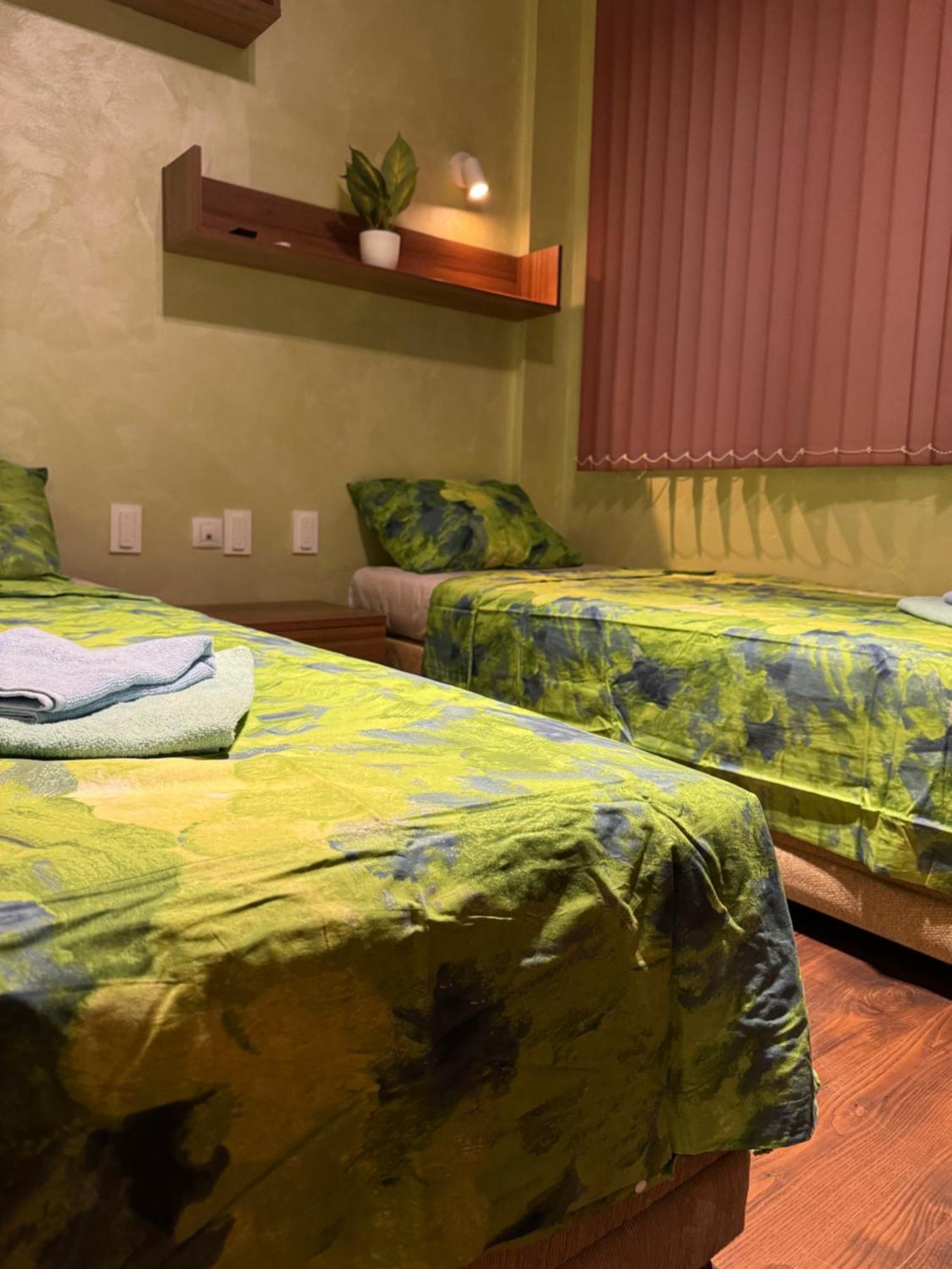 2-Bedroom, 2-Bathroom With Fireplace And Garden At Winslow Infinity Banszko Kültér fotó