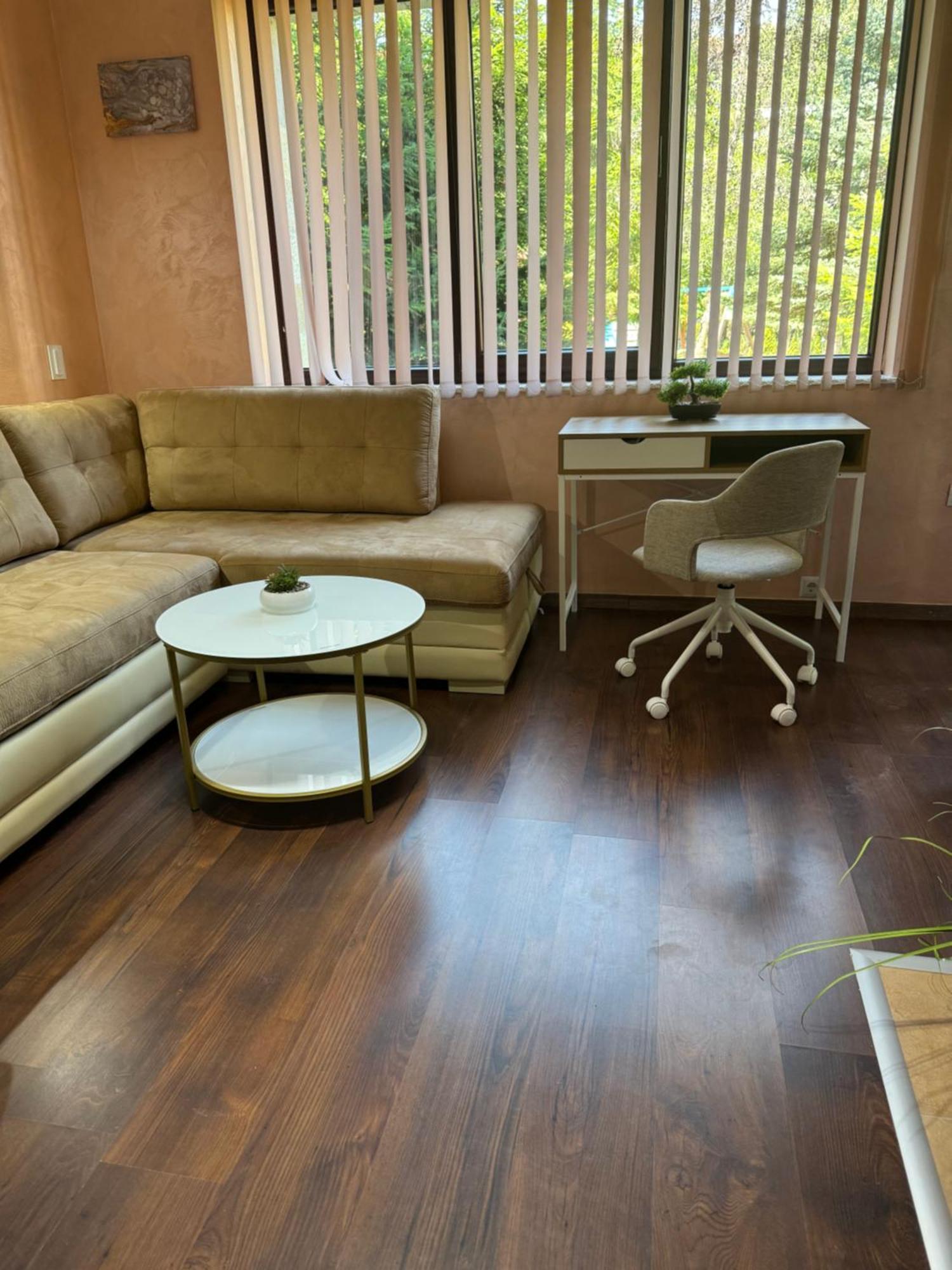 2-Bedroom, 2-Bathroom With Fireplace And Garden At Winslow Infinity Banszko Kültér fotó